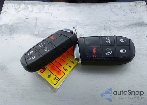 2015 Jeep Grand Cherokee Srt z USA, uszkodzony, nr VIN 1C4RJFDJ0FC151566